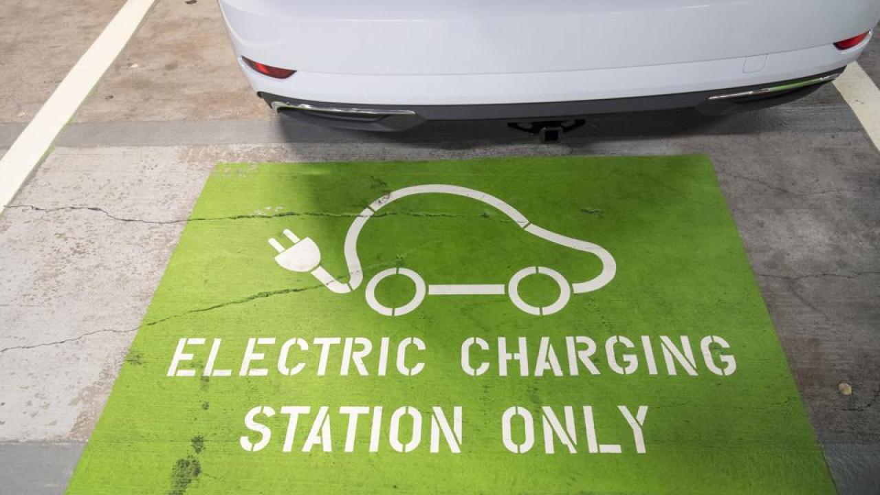 electric charging station parking sign image